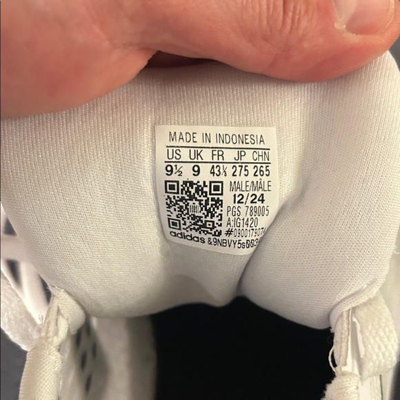 Adidas White Mesh Sneakers, brand new in box - Picture 4 of 5